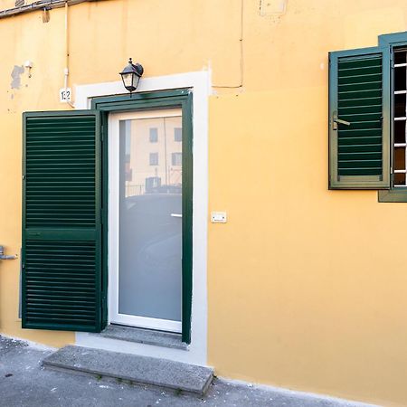 Livorno Yellow Apartament Near The Sea Exterior photo